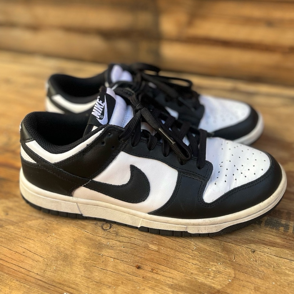 NIKE | Women’s Panda Low Dunks Sneakers 7